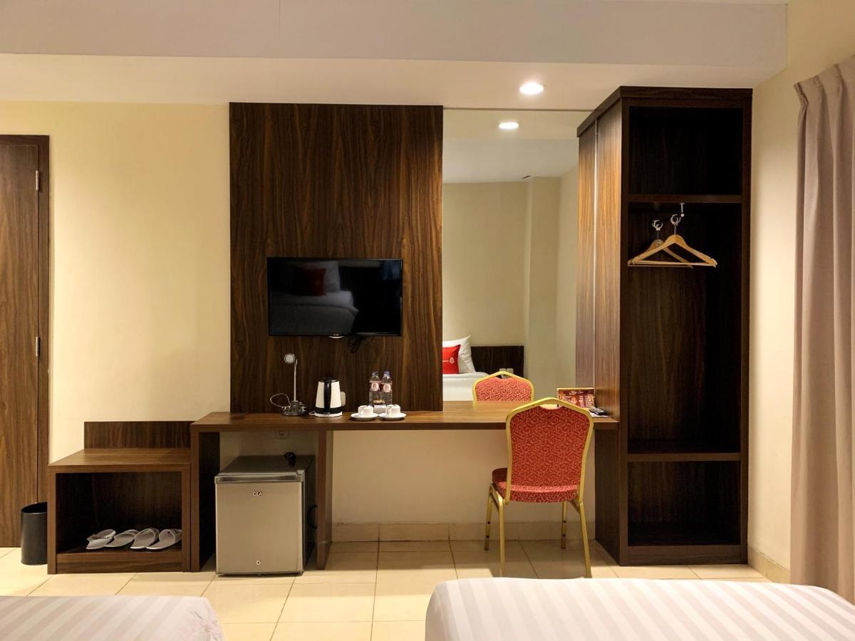 Ameera Hotel Пеканбару Екстер'єр фото