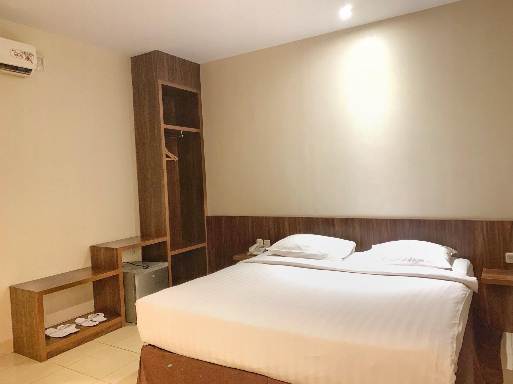 Ameera Hotel Пеканбару Екстер'єр фото